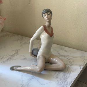 Lladro gymnast exercise